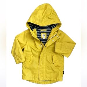 BabyGap Yellow Waterproof Raincoat Gender Neutral Unisex Boys Girls 4
